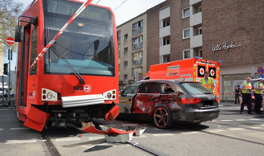 VU Pkw Strab Koeln Mitte Pipinstr Hohestr P07.JPG